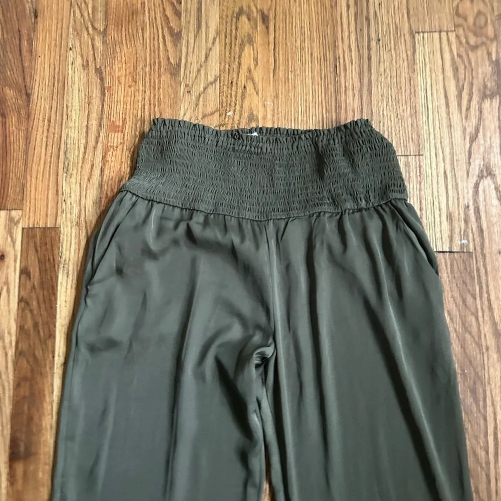 TCEC Comfy lightweight Style Jogger, NWOT in Hunter Green - Picture 6 of 14